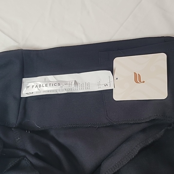 FABLETICS 24/7 Skinny Pant | 5/6 Size Small NWT - Picture 4 of 14
